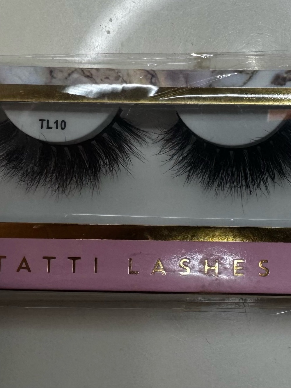 TL10 Black Voluminous False Eyelashes